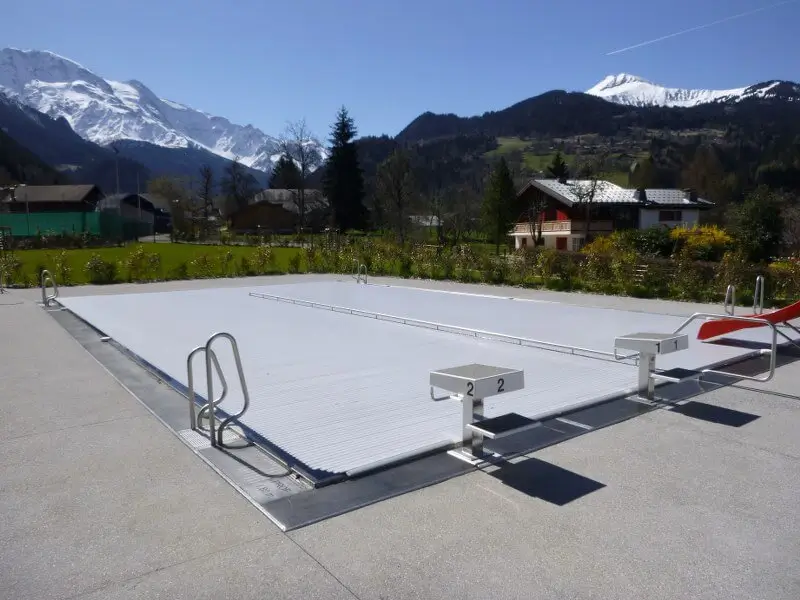 staven afdekking zwembad